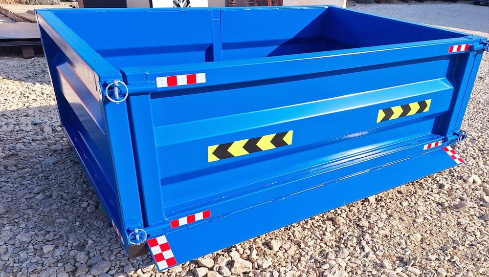 Na tylni TUZ skrzynia transportowa do ciągnika