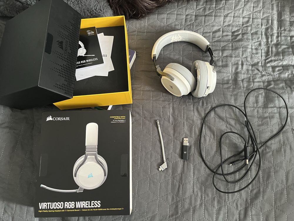 Sluchawki corsair virtuoso rgb wireless white