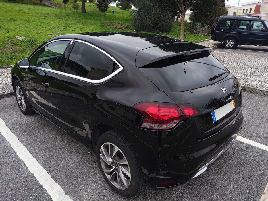 CITROËN DS4 1.6 HDi Diesel 114 cv – 2013 – Automático