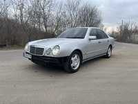 Продам Mercedes E 210