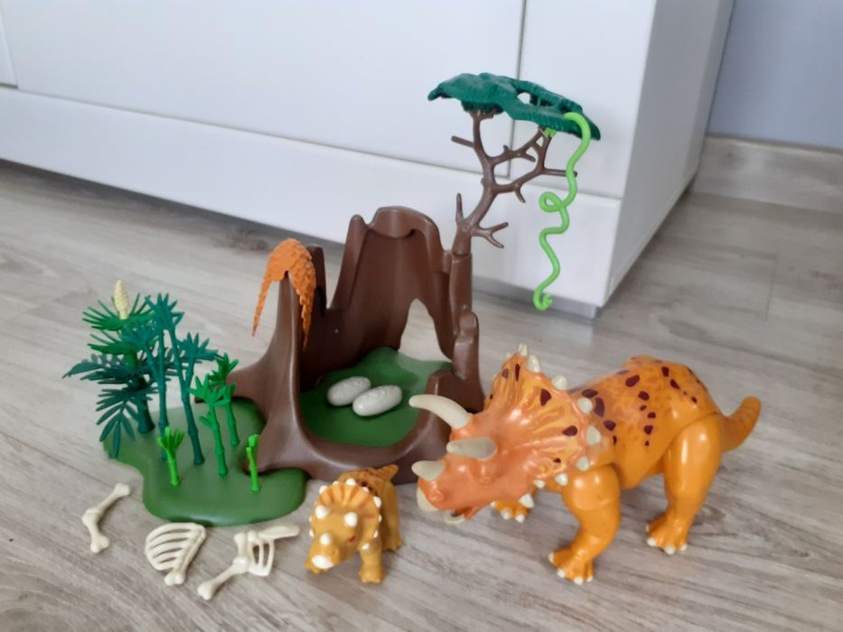 Rodzina triceratops - playmobil
