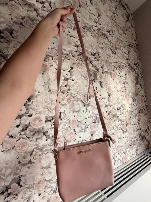 Гарша рожева сумочка через плече