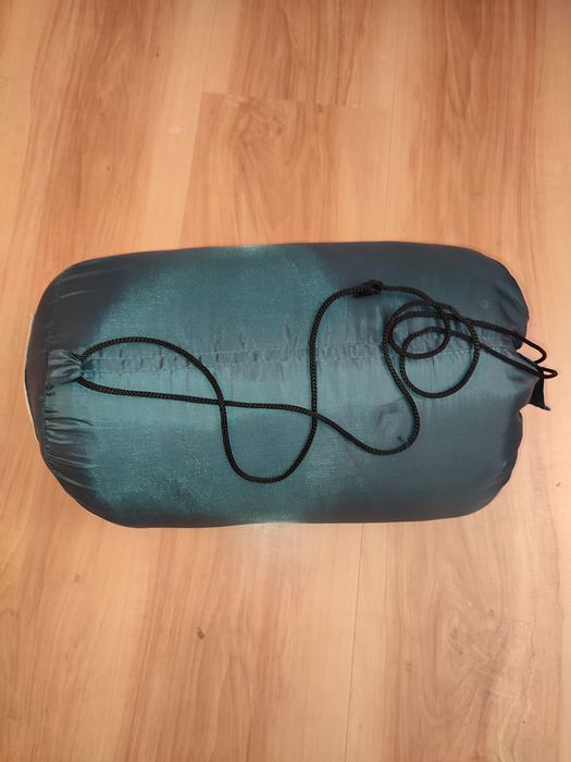 Śpiwór z pokrowcem