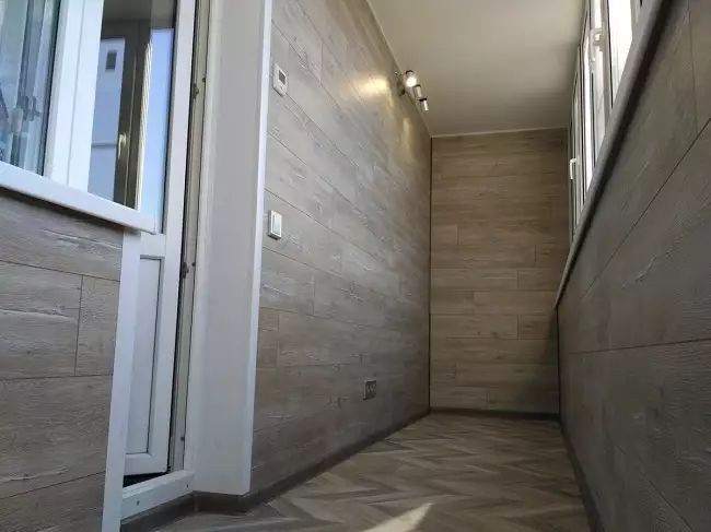 Ремонт балкона лоджі під ключ Монтаж Вікон Дверей Балконів