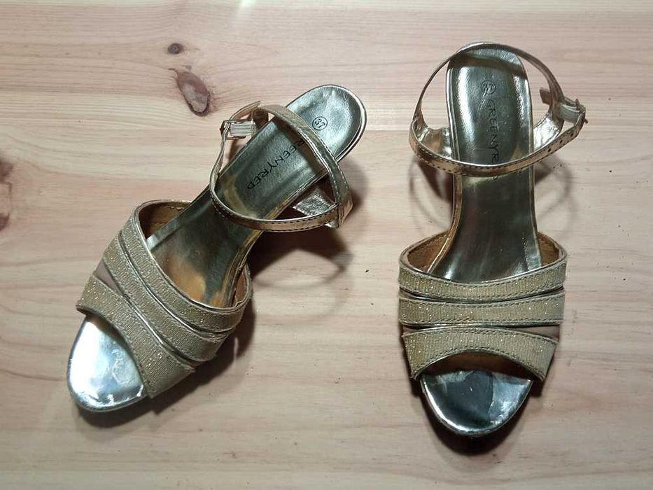 Sapatos de Salto Greenyred