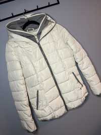 Kremowa jasna kurtka zimowa cropp 38 M ciepła na zimę z kapturem