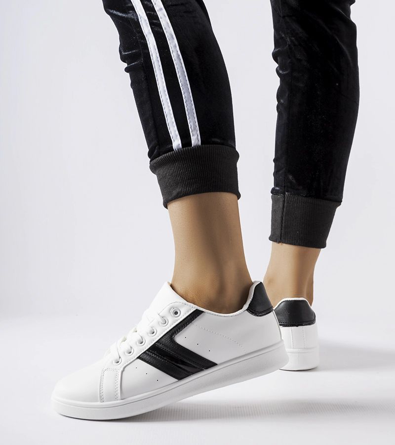 Białe sneakersy z czarnymi wstawkami Rizzo 37