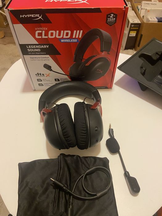 Słuchawki HYPERX Cloud III Wired Nauszne, Dźwięk przestrzenny Czarny