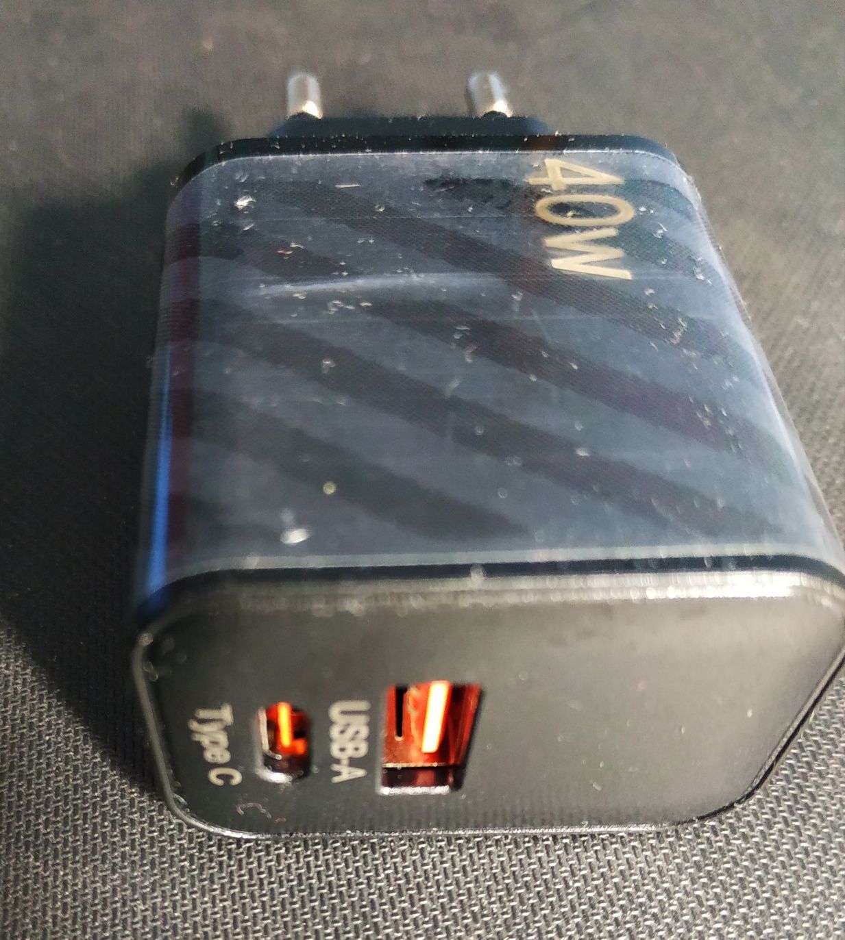 Зарядное устройство 40 W и кабель для смартфона