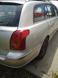 Toyota Avensis 2004 рік, 2.0 TD, розборка