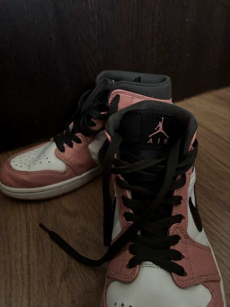 buty air jordan 1 MID