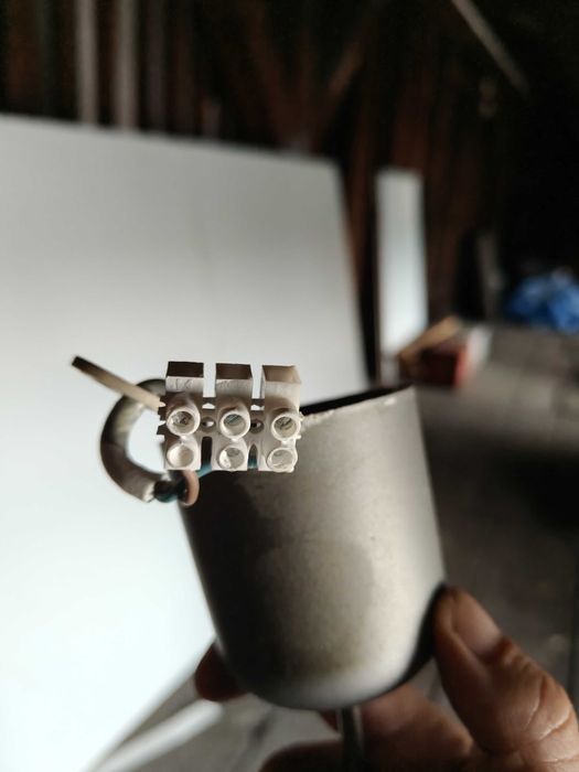 Lampa wisząca ,kuchnia ,mały pokój ,używana