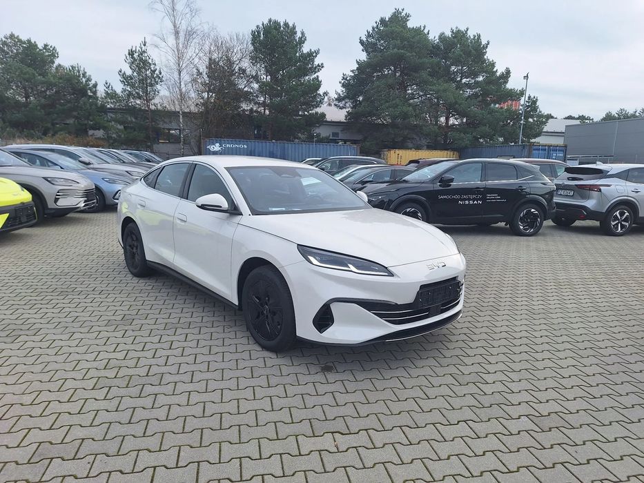 BYD Seal 6 BYD SEAL6 1,5 DM-i wersja Boost Plug-In Hybryda 184 KM