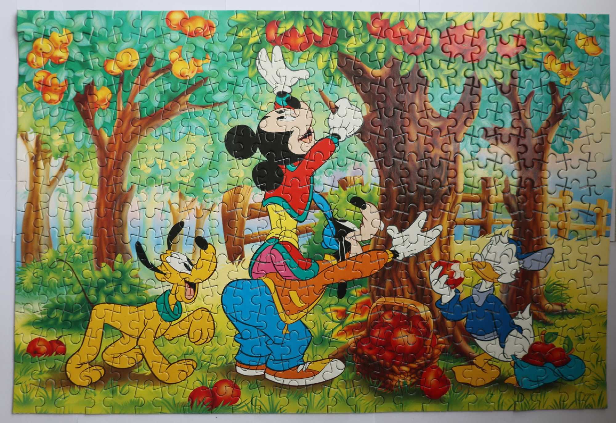 Puzzle Myszka Mickey w sadzie stary Trefl 400 el Disney Pluto Donald