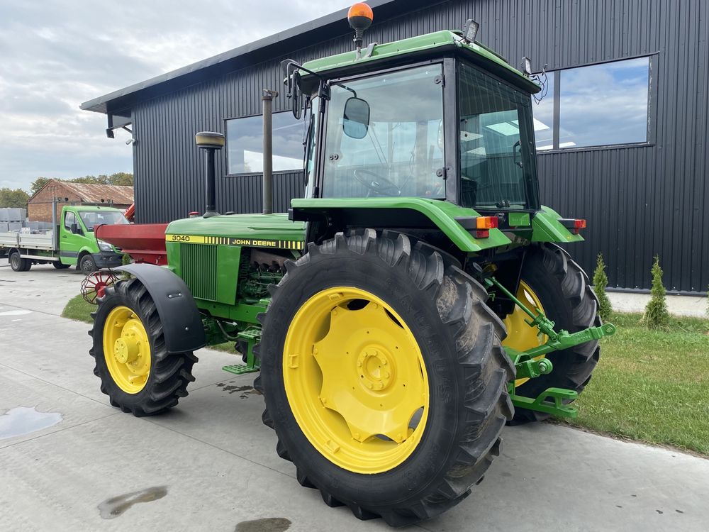 Ciągnik JOHN DEERE 3040 - 6 cylindrów 90KM - Super stan