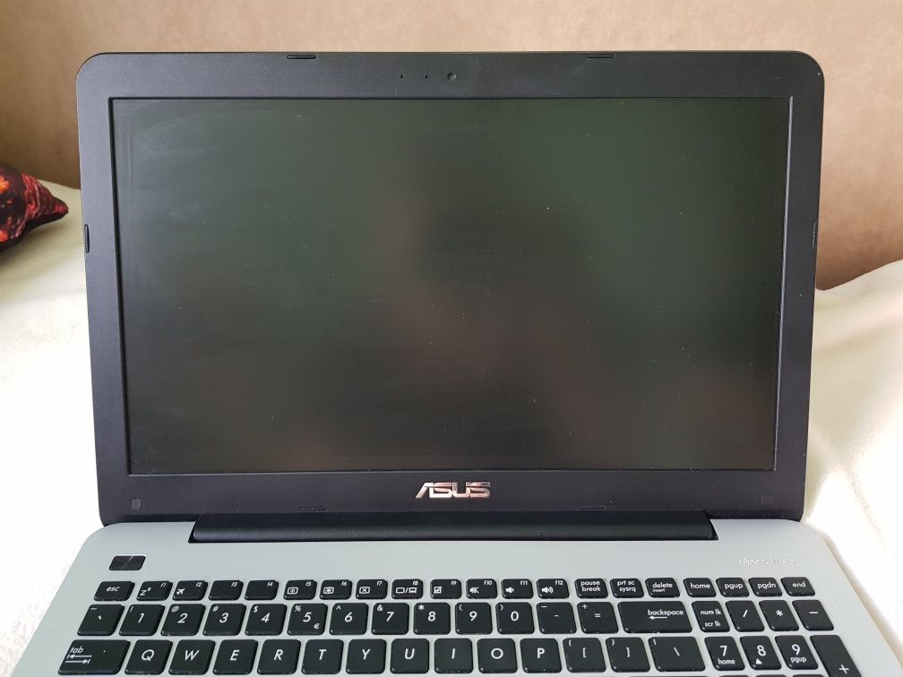 SUPER STAN Laptop ASUS A555L,8GB SSD,Intel i5,HDMI, 15,6cala, vRAM 2GB