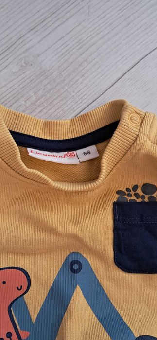 Bluza, 2 pary spodni. Rozmiar 68.