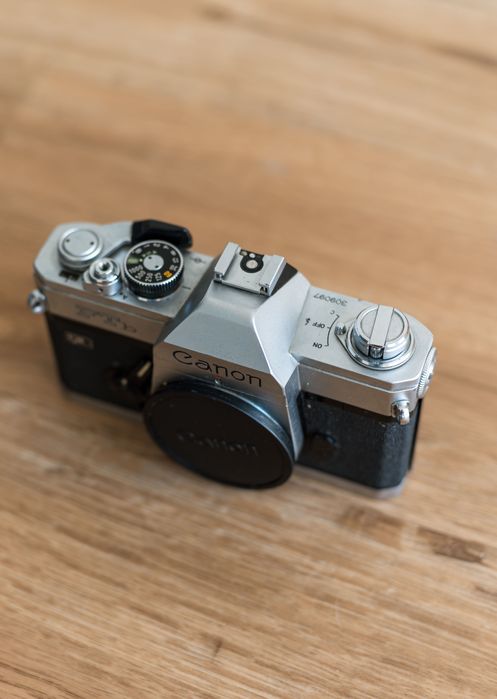 Canon FTb QL Analog Camera64552726405249122