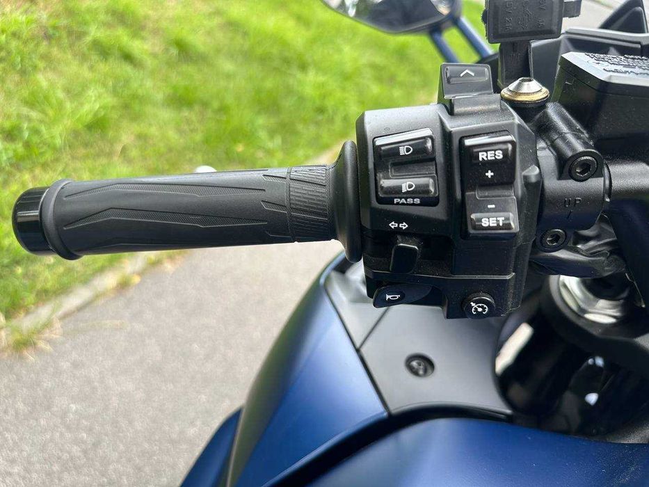 Мотоцикл Yamaha FJR 1300 2020 рік Офіційний