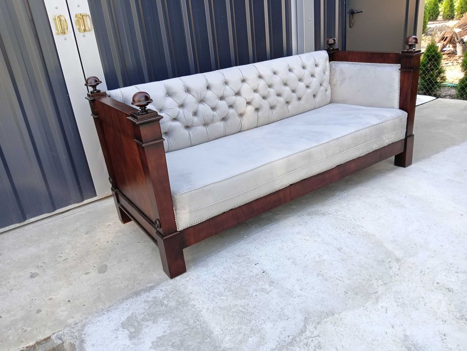 Kanapa sofa antyk po renowacji