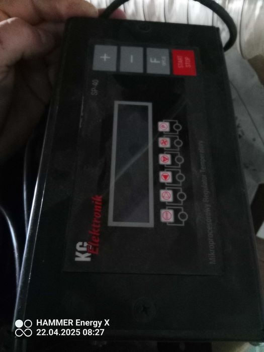 Palnik wielopaliwowy wkopał zeliwny