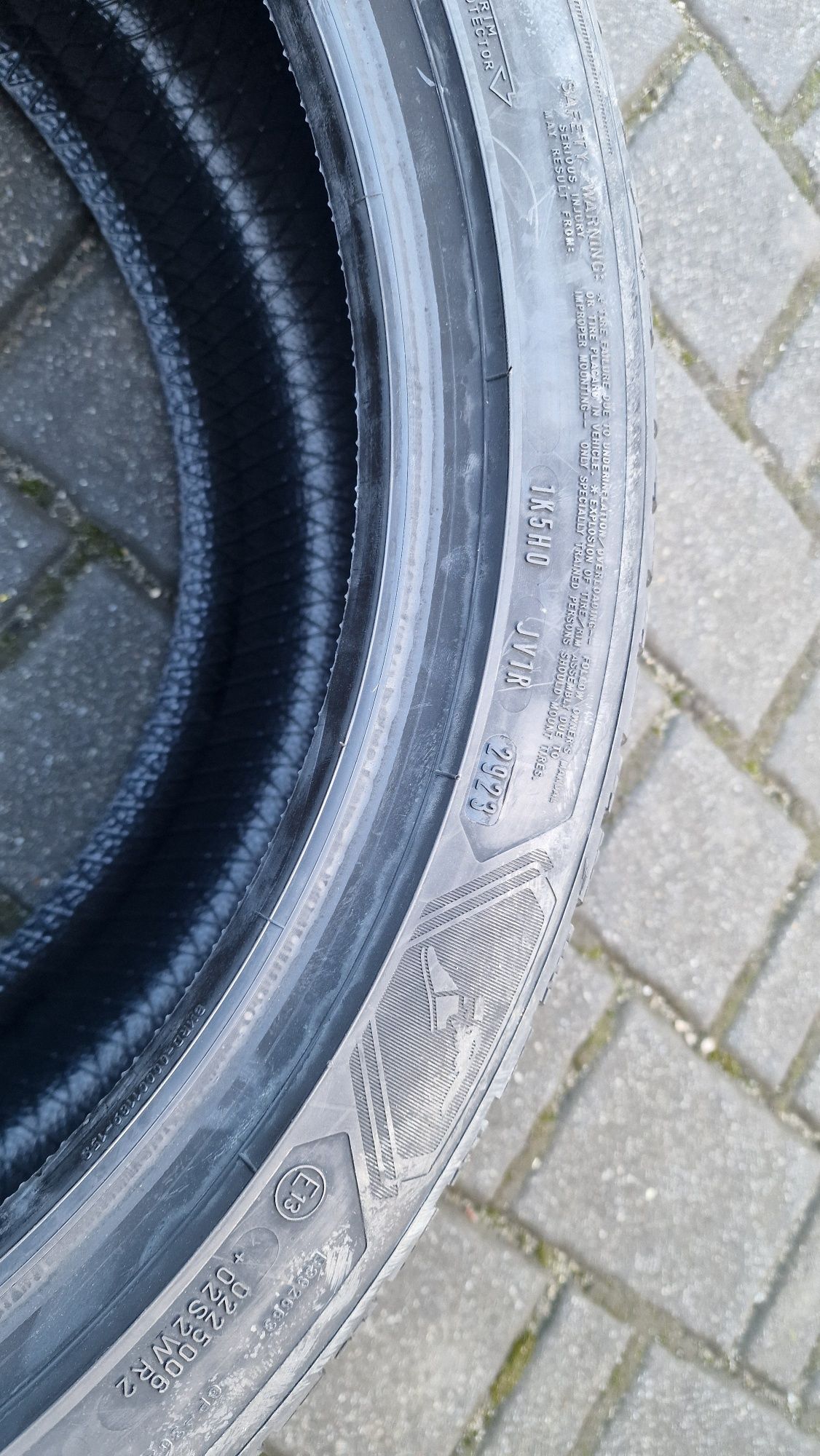 Nowe Opony Zimowe Goodyear UltraGrip Performance 3 235/45R18  2923 4s