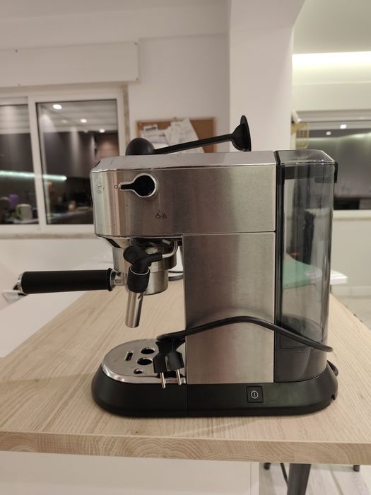Máquina de café De'longhi - dedica