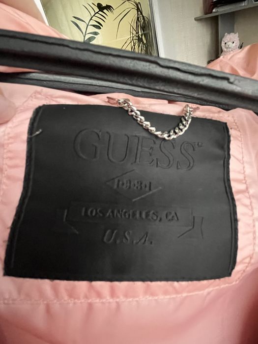 Куртка Guess розовая