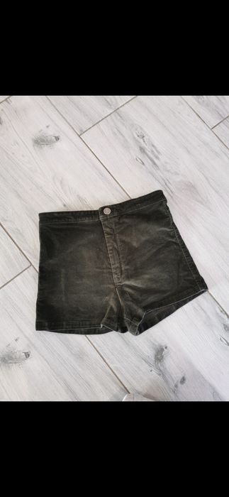 Zamszowe spodenki