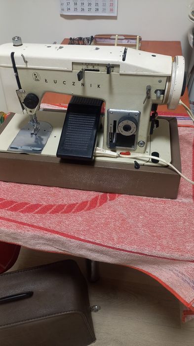Maszyna do szycia Łucznik 451