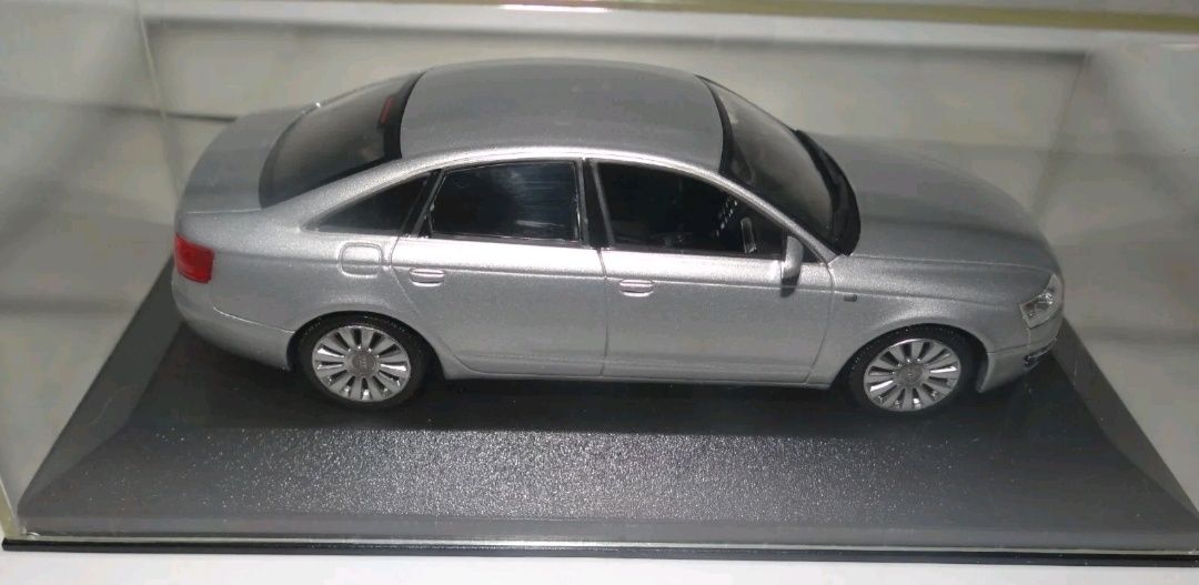 Model samochodu Audi A6 C6 1:43 minichamps