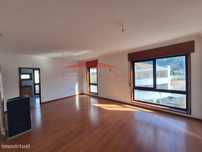 Apartamento com terraço ultimo piso no centro de Vila Pouco Aguiar