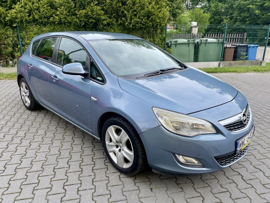 OPEL ASTRA J 2011r 1.4 Turbo z Gazem