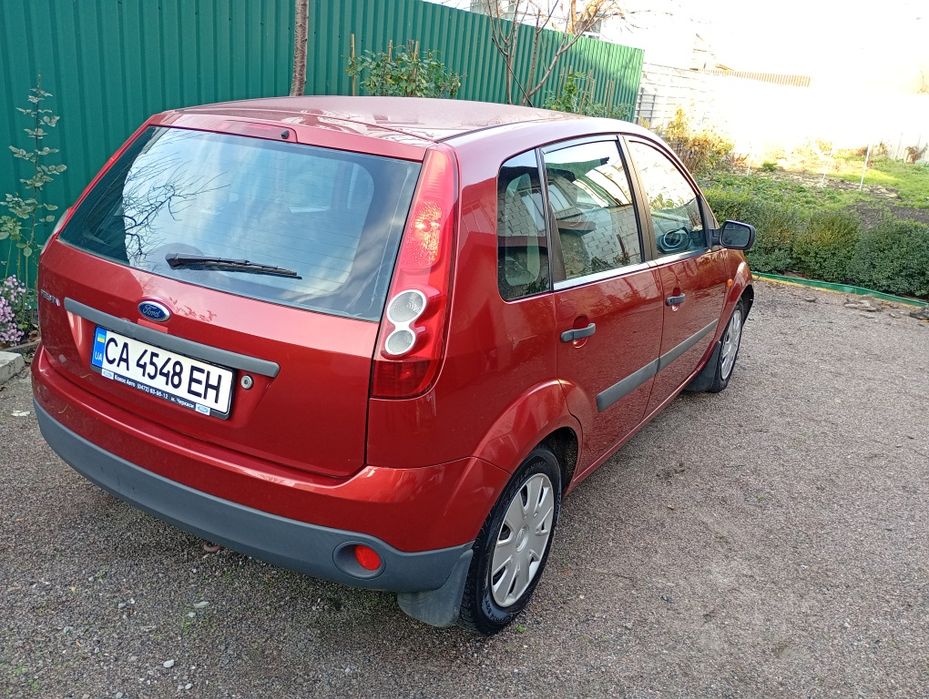 Форд Фієста в рідній фарбі