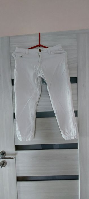 Spodnie za kolana rybaczki bermudy szorty S białe Reserved