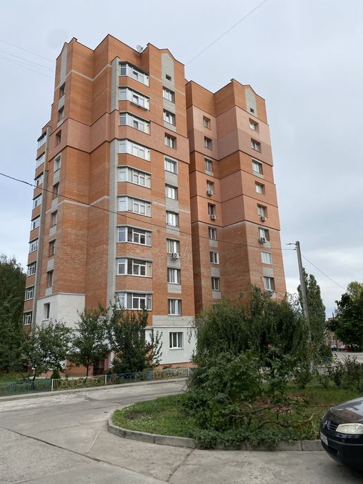 Продам 2х комнатную в районе СНАУ на Кондратьева