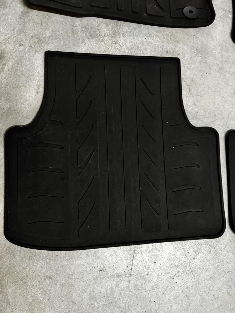 Tapetes borracha originais Seat Leon