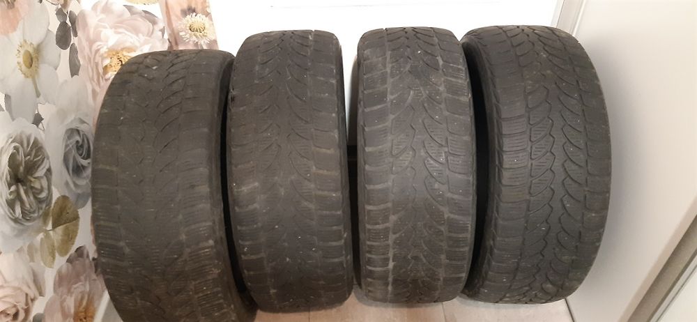 Opony zimowe Bridgestone 205 55 R16 Blizzak LM32