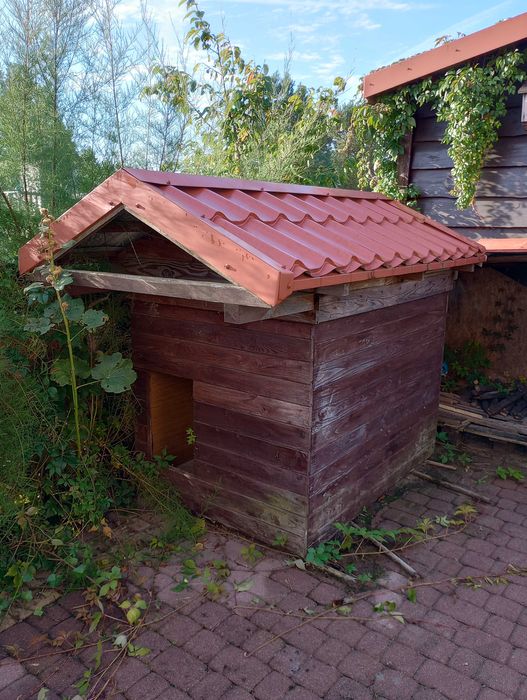 Buda dla dużego psa, ocieplona, ściągany dach
