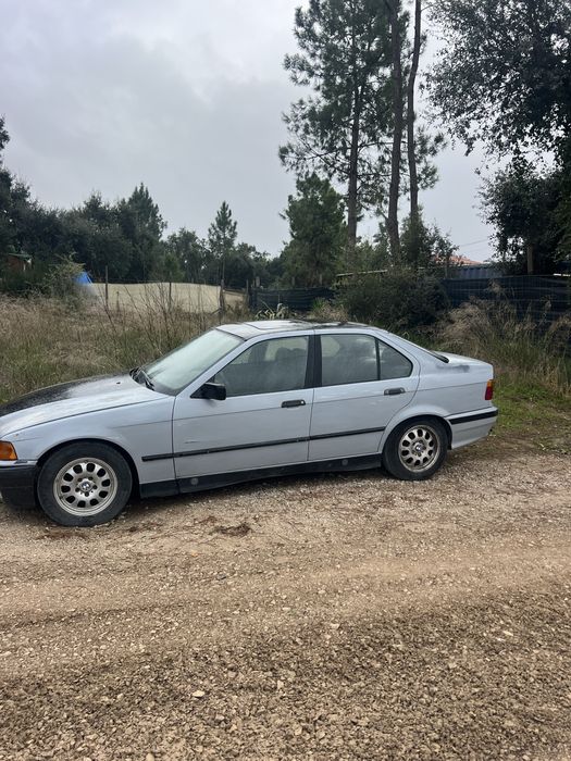 Bmw 316i, cinzento