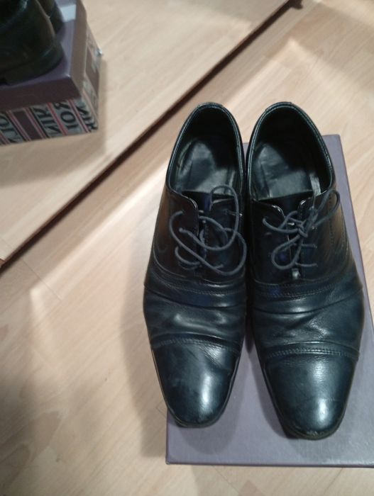 Elagandzkie czarne buty do garnituru 41