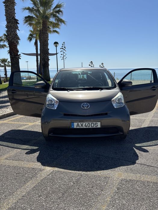 Toyota IQ 2010-1.0