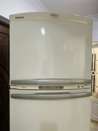 Ідеальний! Холодильник Whirlpool / No Frost