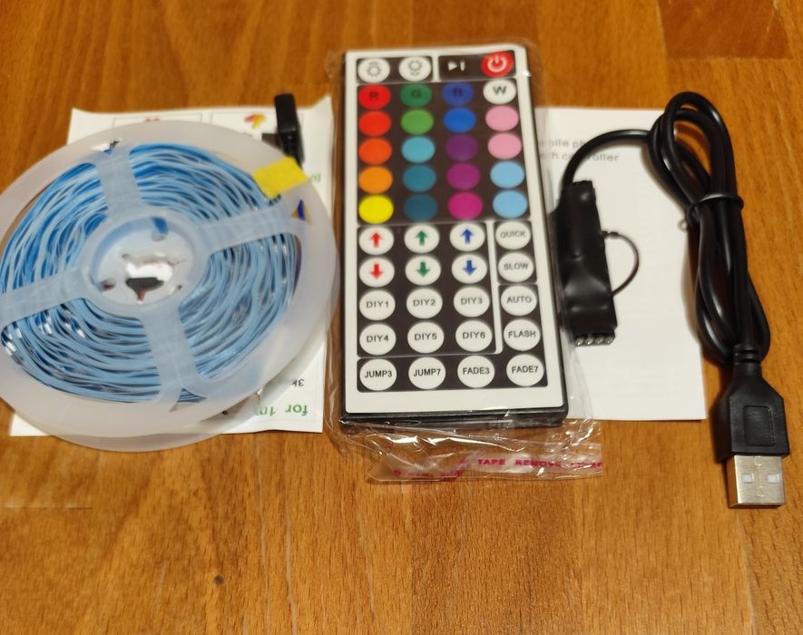 10 м. Лед стрічка  + Пульт + Управляється з телефона.