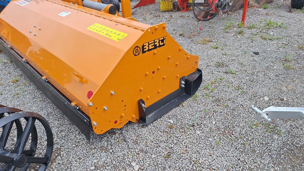 Rozdrabniacz polowy Berti Land/S 300