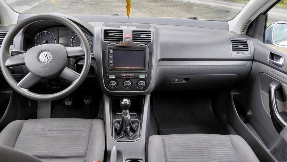 Volkswagen  Golf V 1.9 TDI