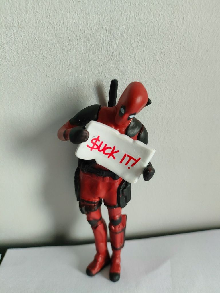 Figurka deadpool Suck It śmieszny prezent