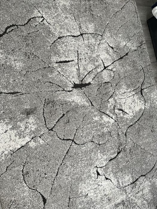 Sprzedam dywan pokojowy