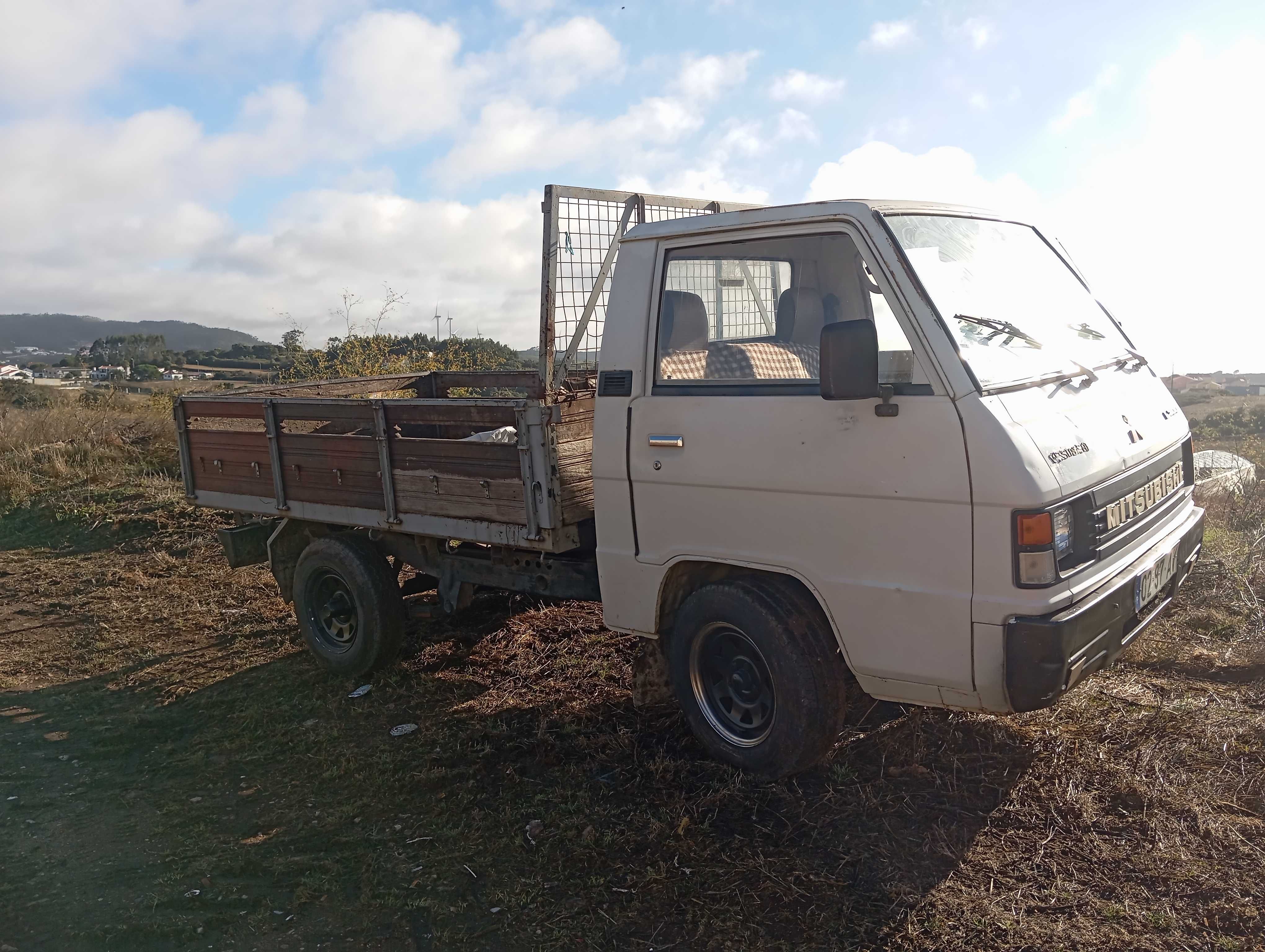 Mitsubishi L300 caixa aberta