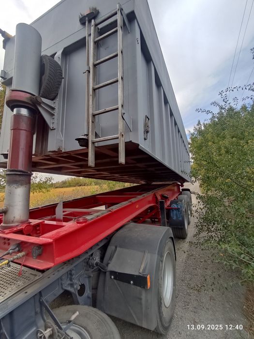 Продам самосвал.